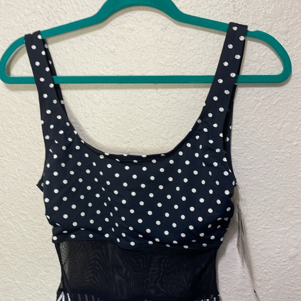 Anne Cole Collection Black And White One Piece Swimsuit. NWT. Size 12. - Picture 2 of 12